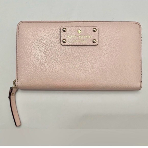 kate spade Handbags - Kate Spade Light Pink Wallet